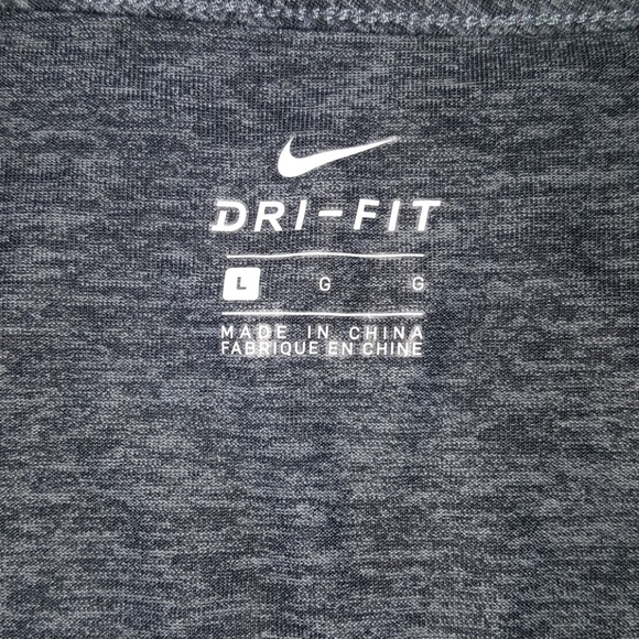 Nike dry fit shirt - Picture 2 of 6